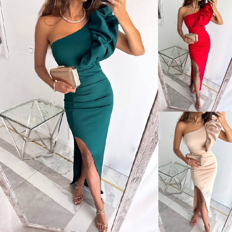 Elegantes Damen-Abendkleid mit One-Shoulder-Träger, Rüschen und hohem Schlitz, Größe