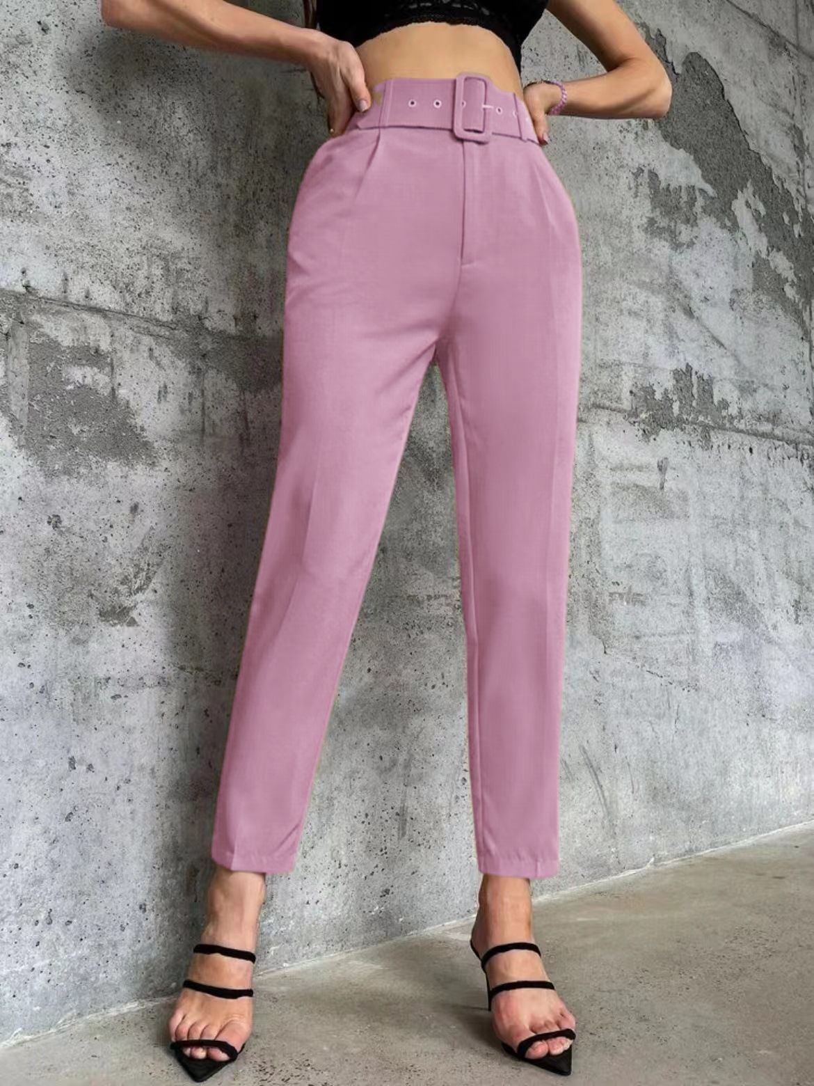Women's wide-leg high-waisted trousers with a stylish belt, size