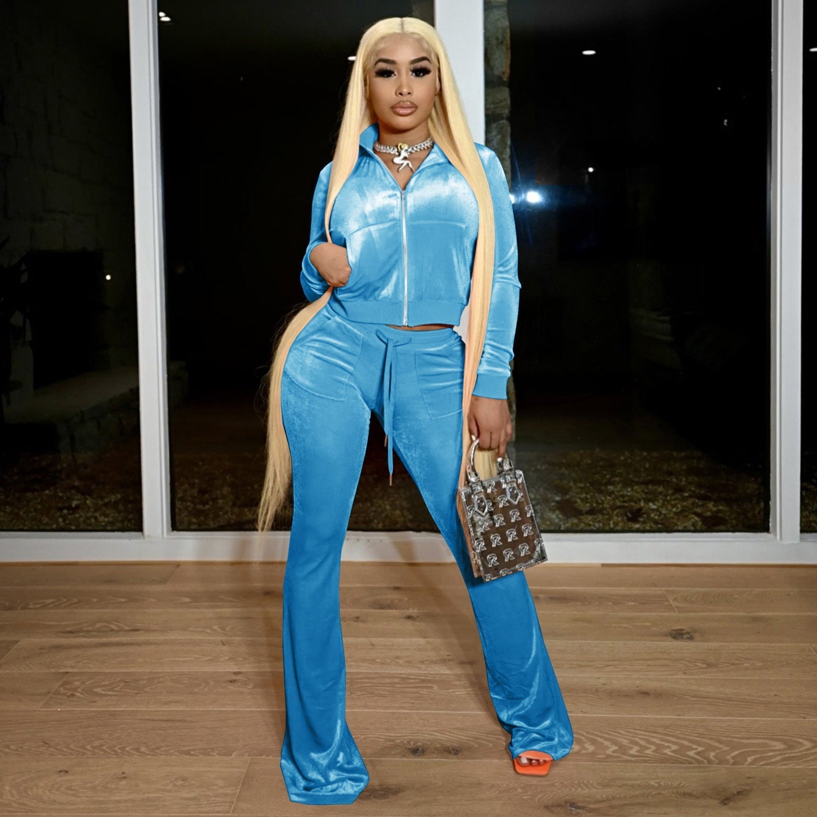 Women's velour tracksuit with zip front and wide-leg trousers, size