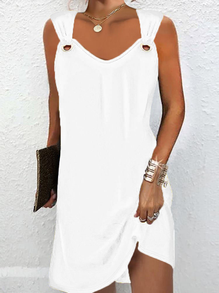 Women's sleeveless dress with fashionable ring details, size