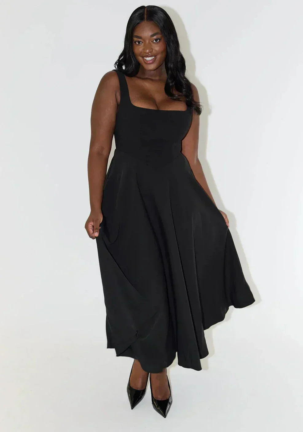 Midi dress with high waist and square neckline