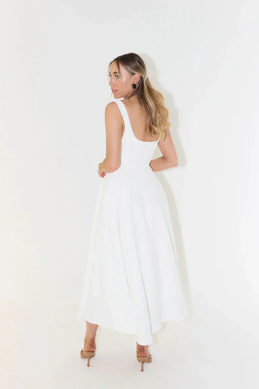 Midi dress with high waist and square neckline