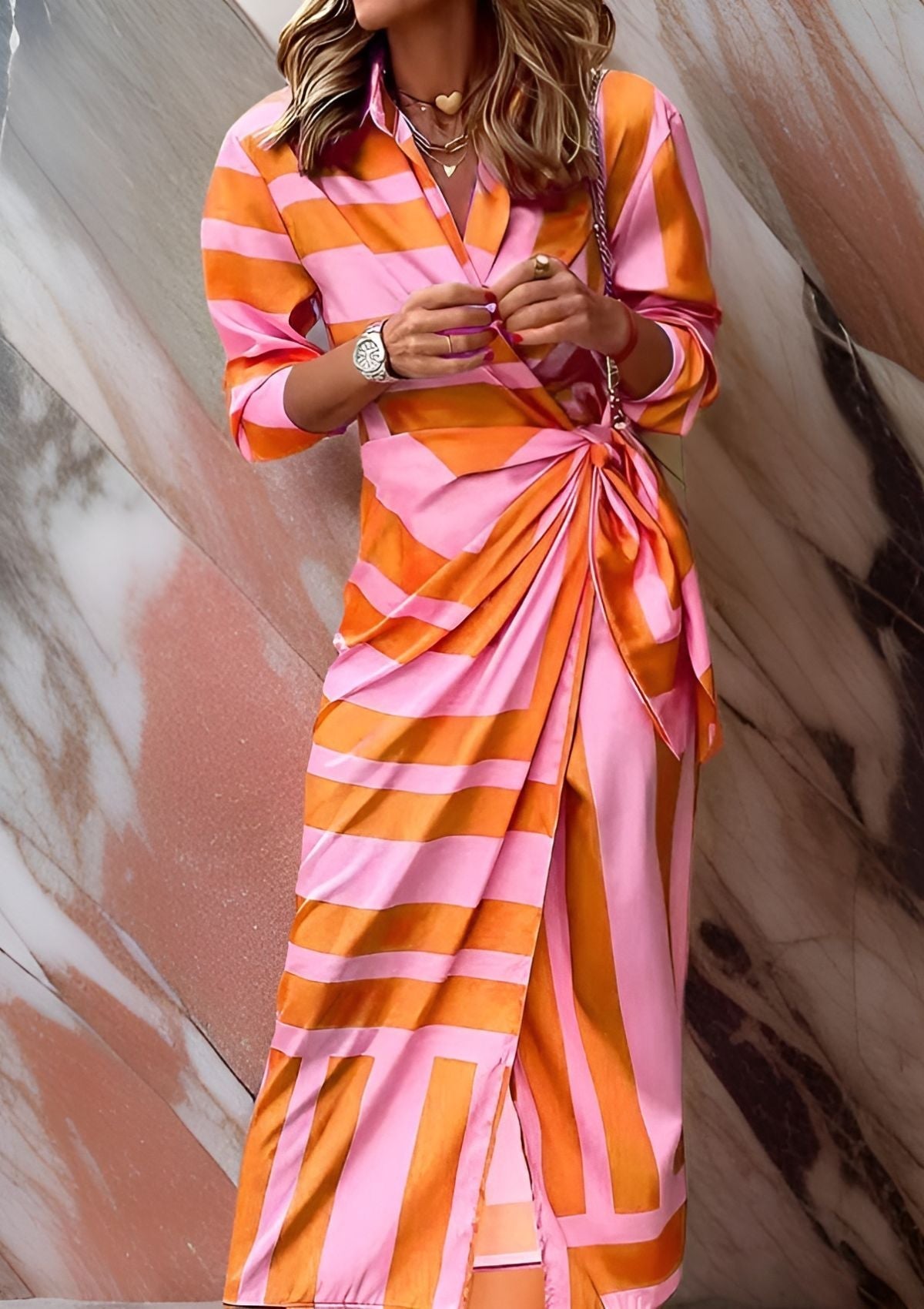 Valenzora | Gestreiftes Wickelkleid