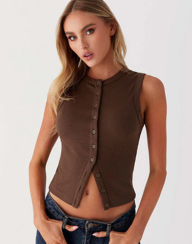 Valenzora | Sleeveless top with button placket