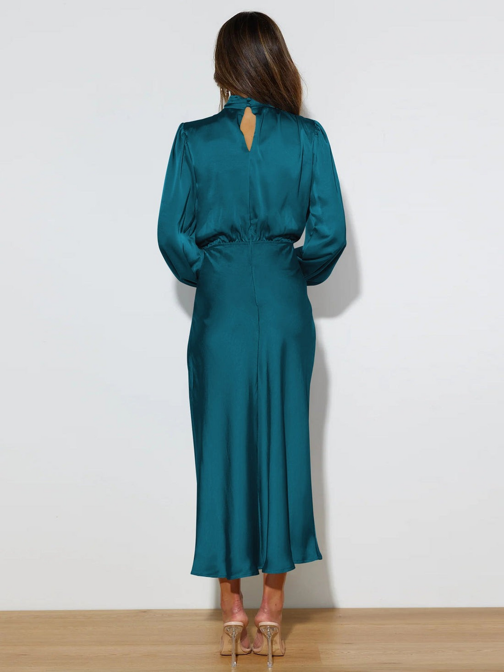 Valenzora | Elegant evening dress for women, long, long-sleeved