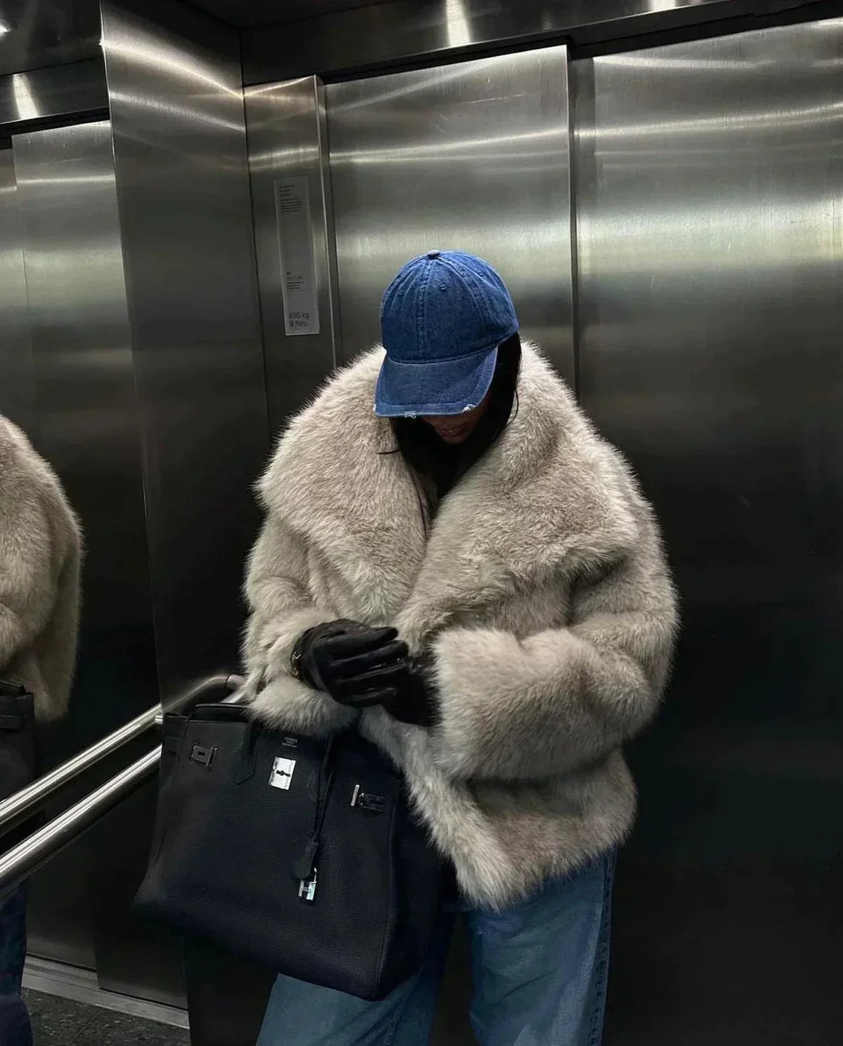 Valenzora women's fur coat with a luxurious touch - Winter 2026 Edition