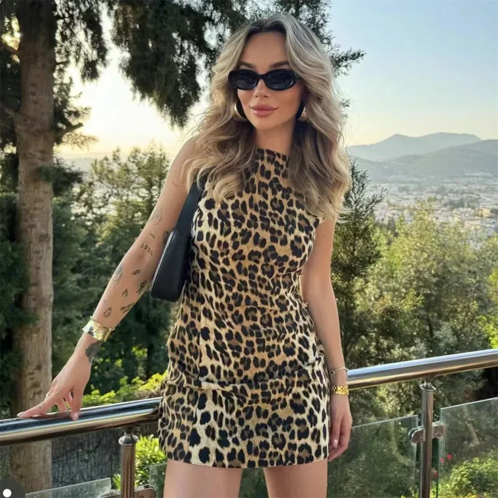 Valenzora - Short - Leopard print - Summer