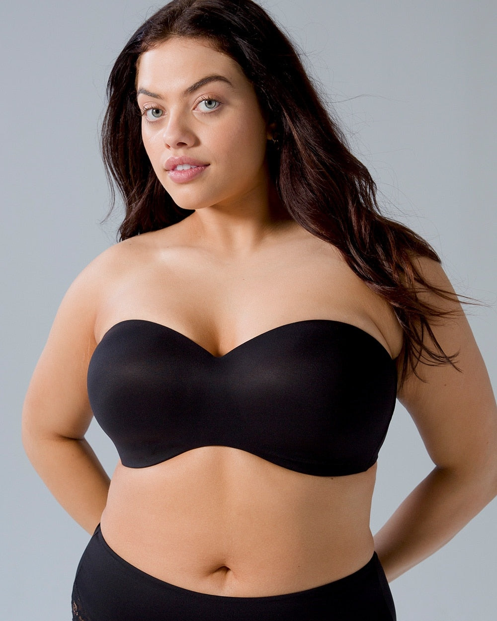 Bra with removable straps