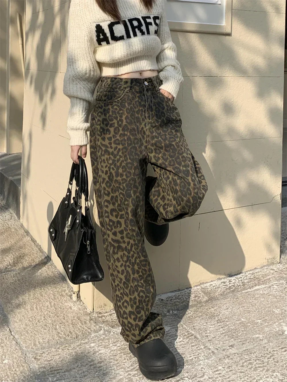 Valenzora | Fashionable Leopard Print Jeans for Women