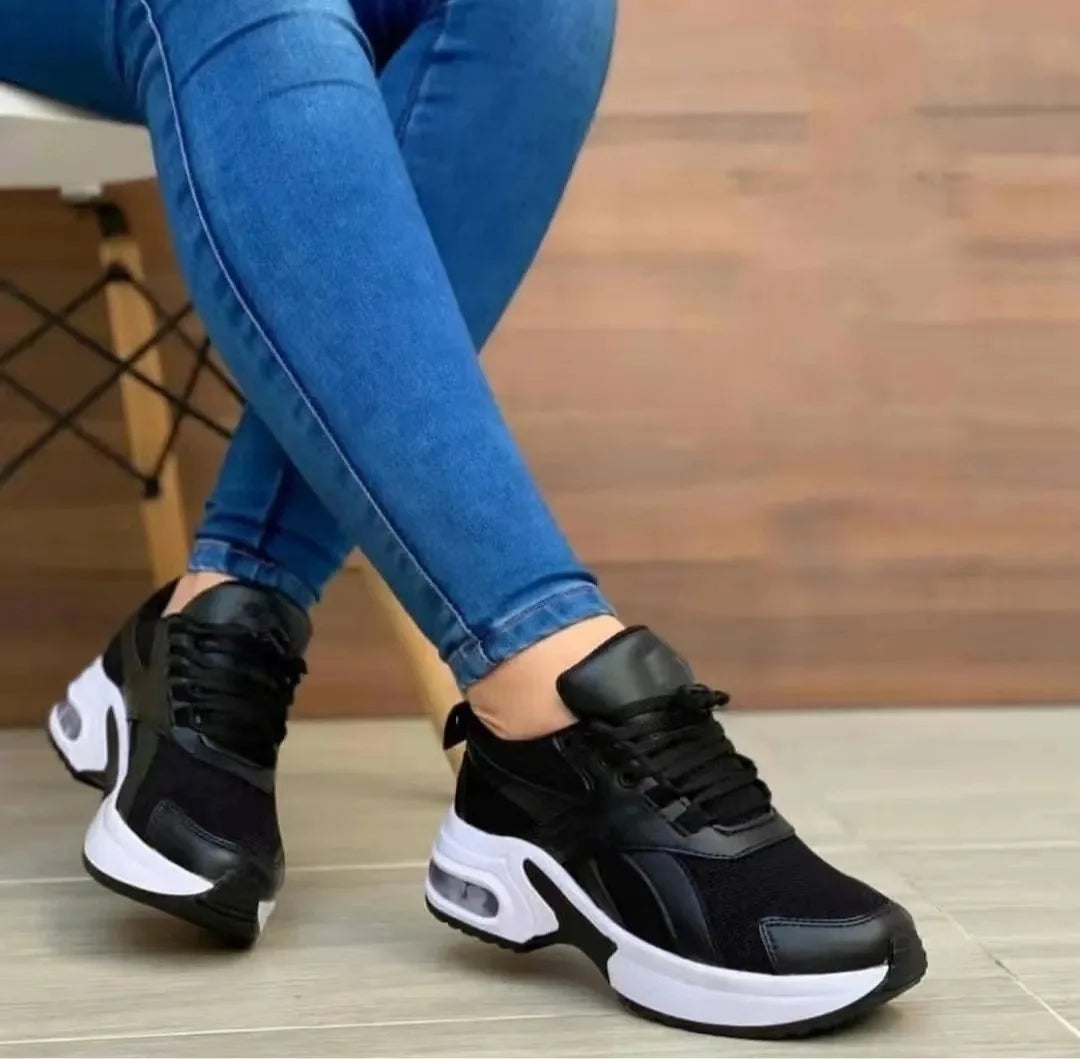 Valenzora | Breathable Women's Slip-on Sneakers