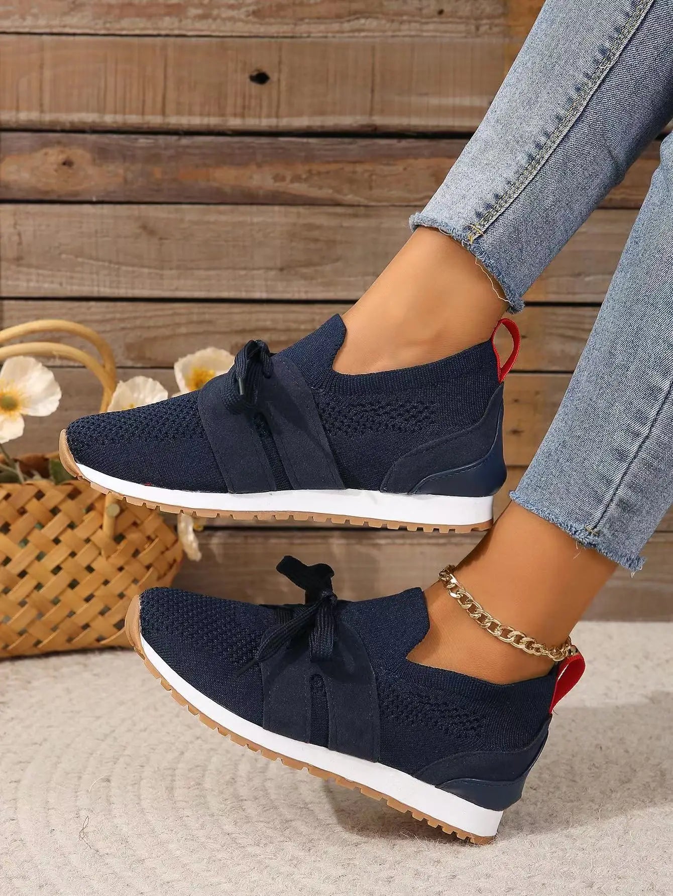 Valenzora | Everyday Sneakers for Comfort and Versatility for Women