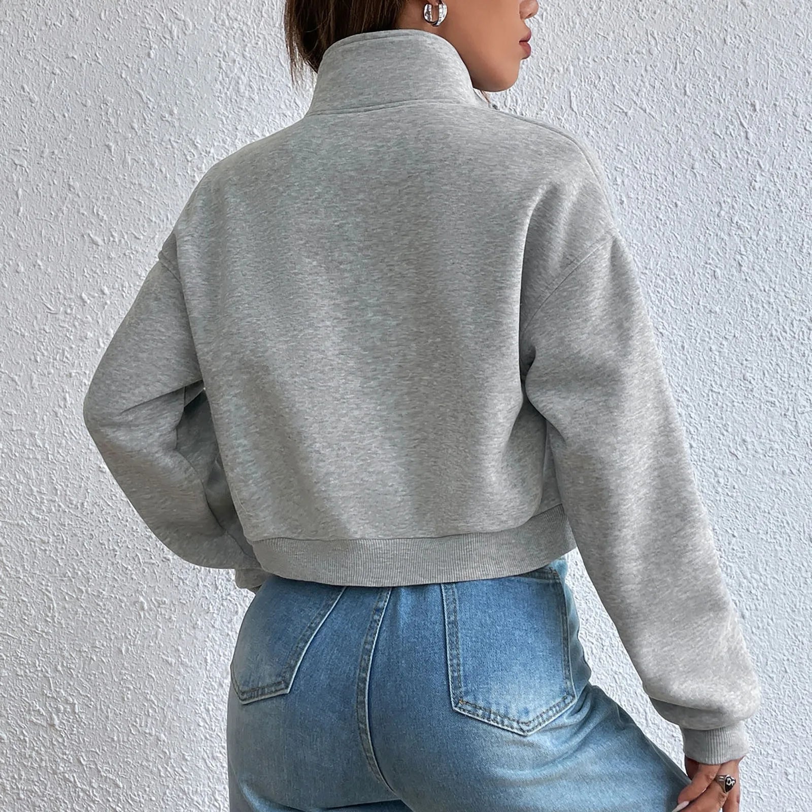 Valenzora | Bequeme, langärmlige, verkürzte Jacke mit Taschen