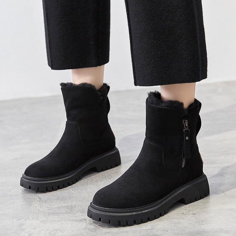 Valenzora | Modern and Versatile General Boots