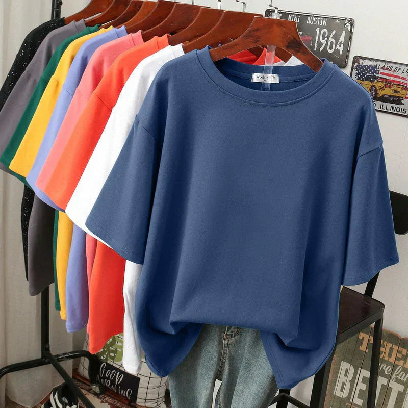 Valenzora | Cozy cotton basic T-shirt in plus sizes for women