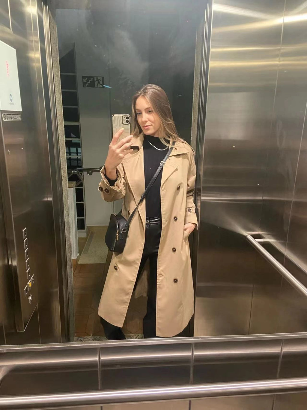 Double-breasted windbreaker