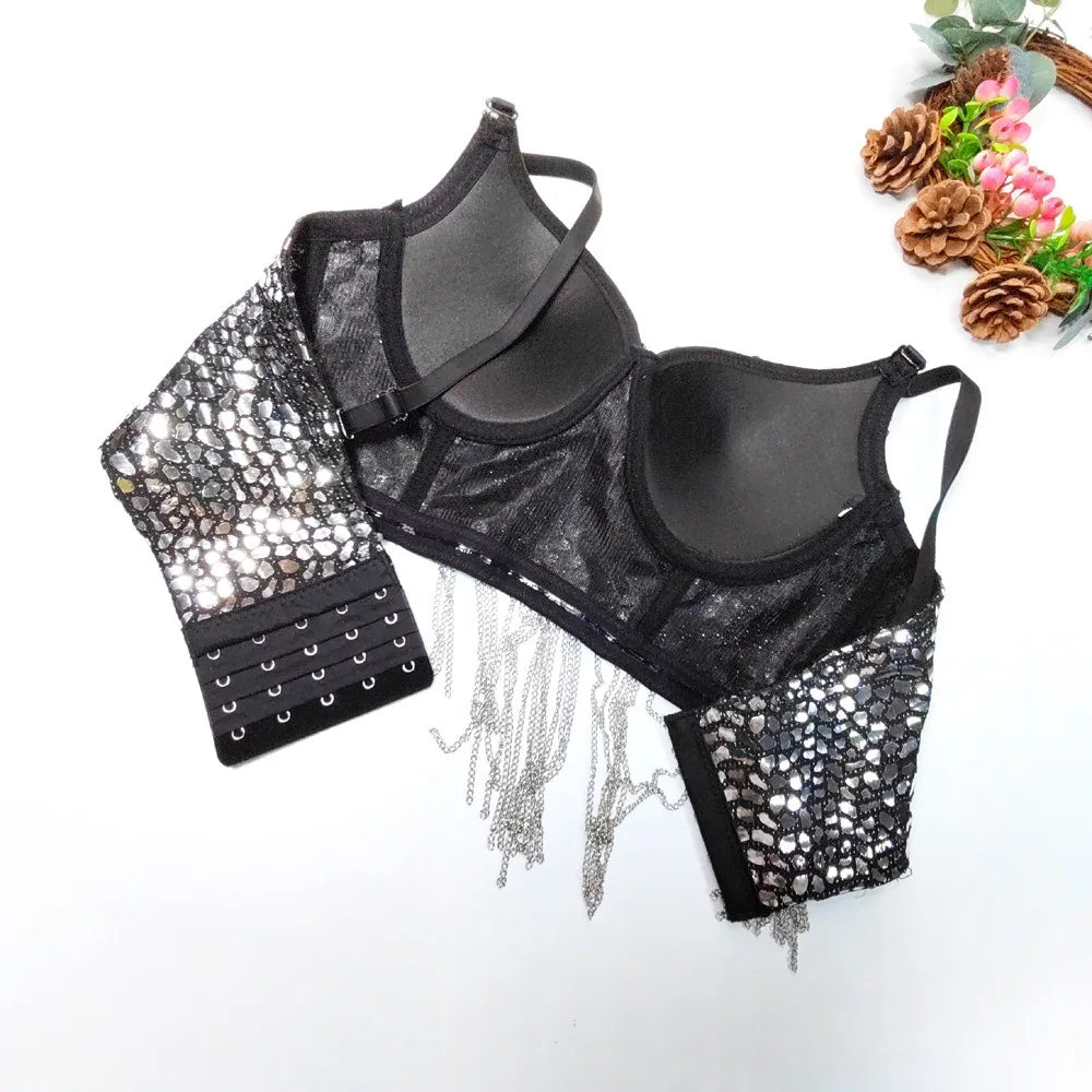 Valenzora | See me in a Krone crop top