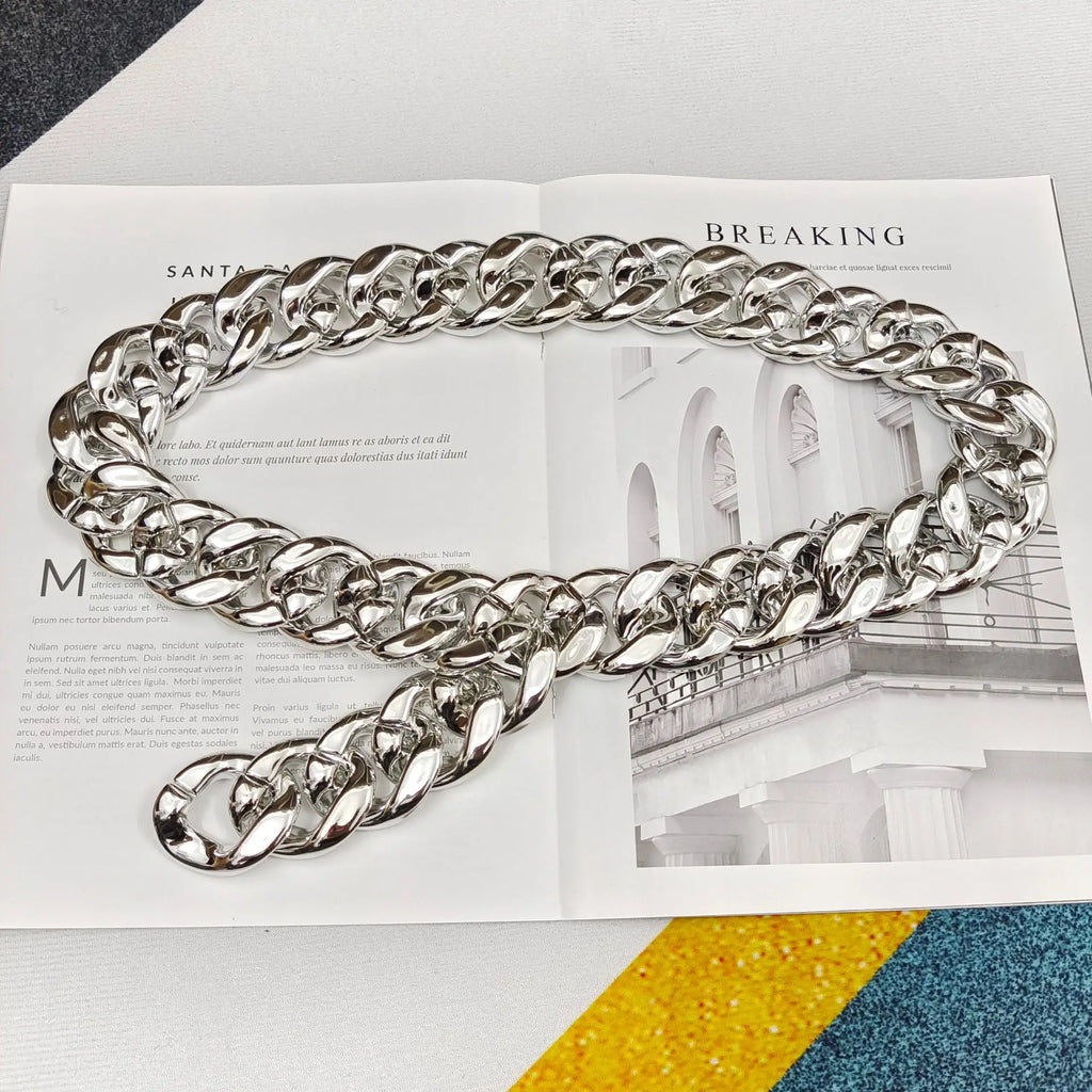 Valenzora | Let's dream necklace belts