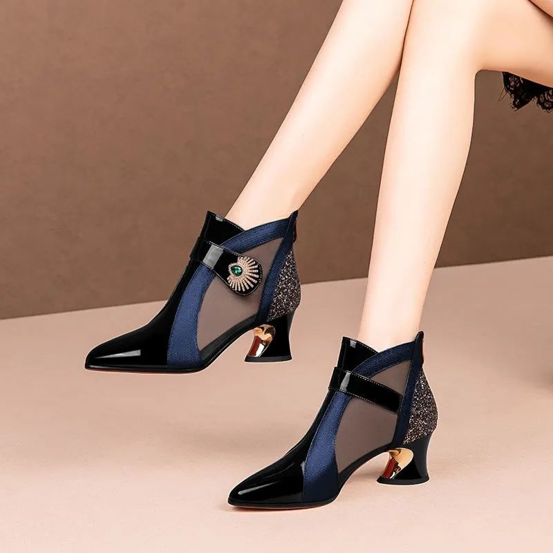 Valenzora | Water In My Boat Ankle Boots