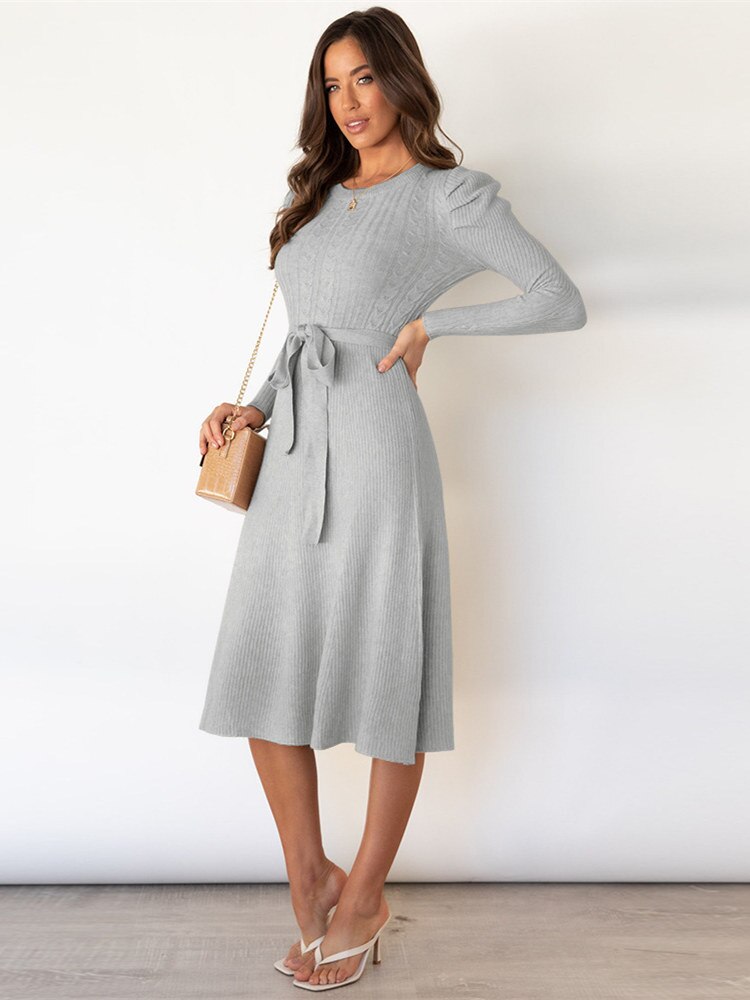Valenzora - Knitted midi dress with round neckline