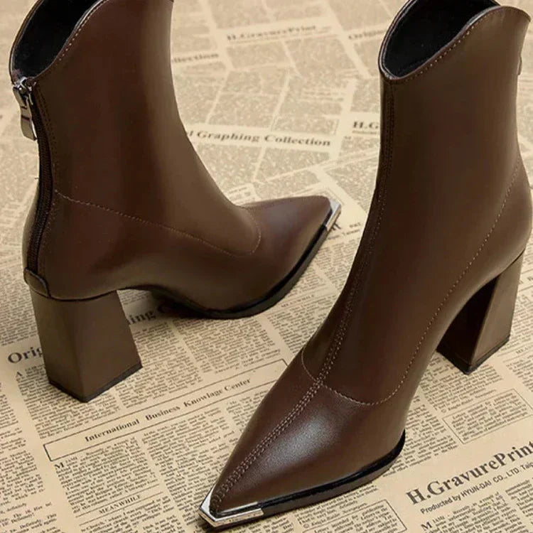 Valenzora | High-heeled boots with zipper