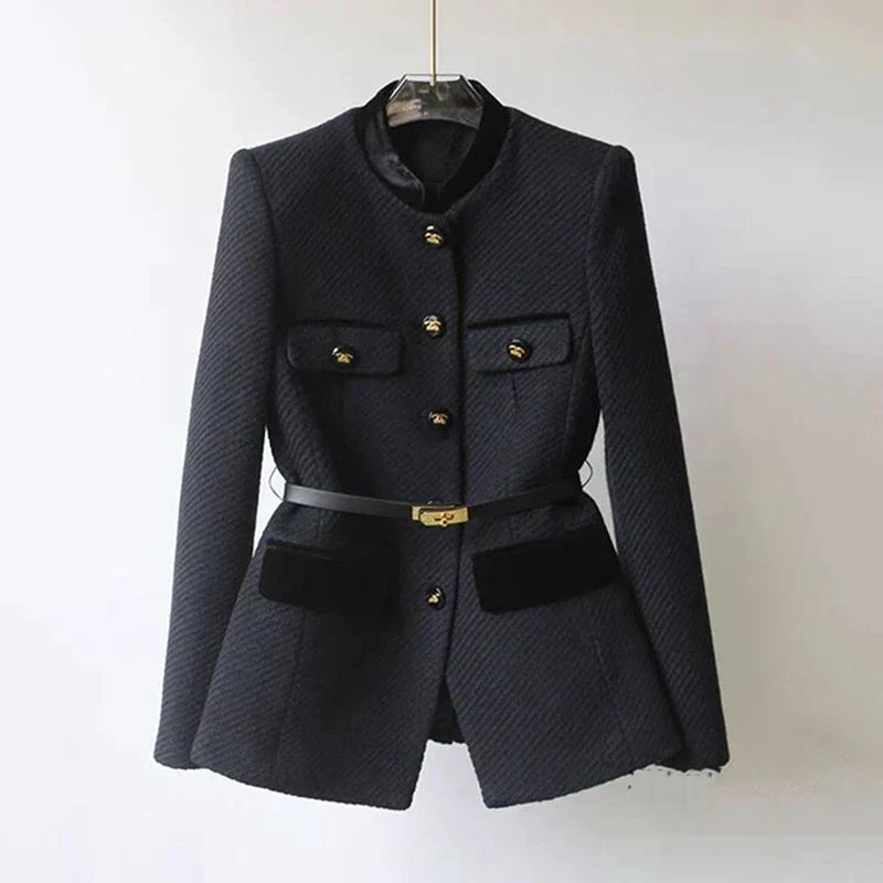 Valenzora | Elegante Jacke mit Knöpfen