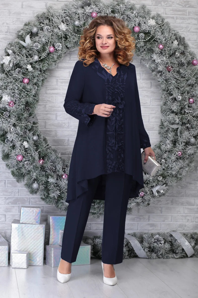 Valenzora | Two-piece set consisting of embroidered long-sleeved top and plus-size trousers