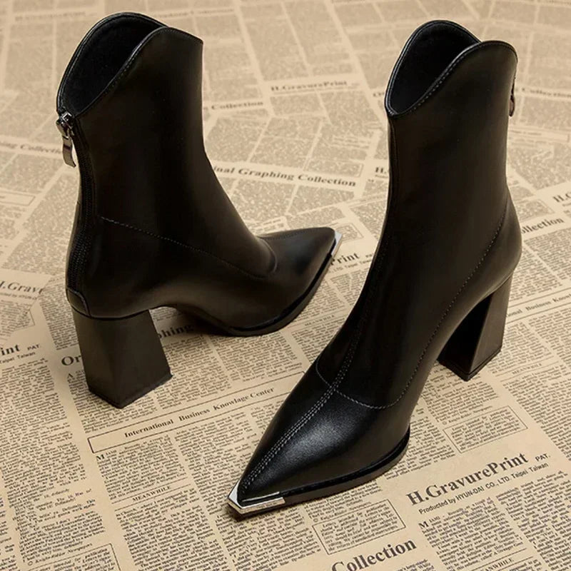Valenzora | High-heeled boots with zipper