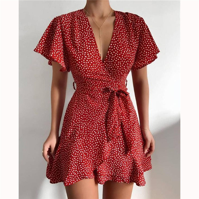 Jinky™ - Fashionable dress with charming ruffles and V-neck