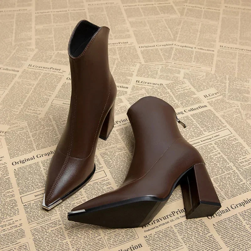 Valenzora | High-heeled boots with zipper