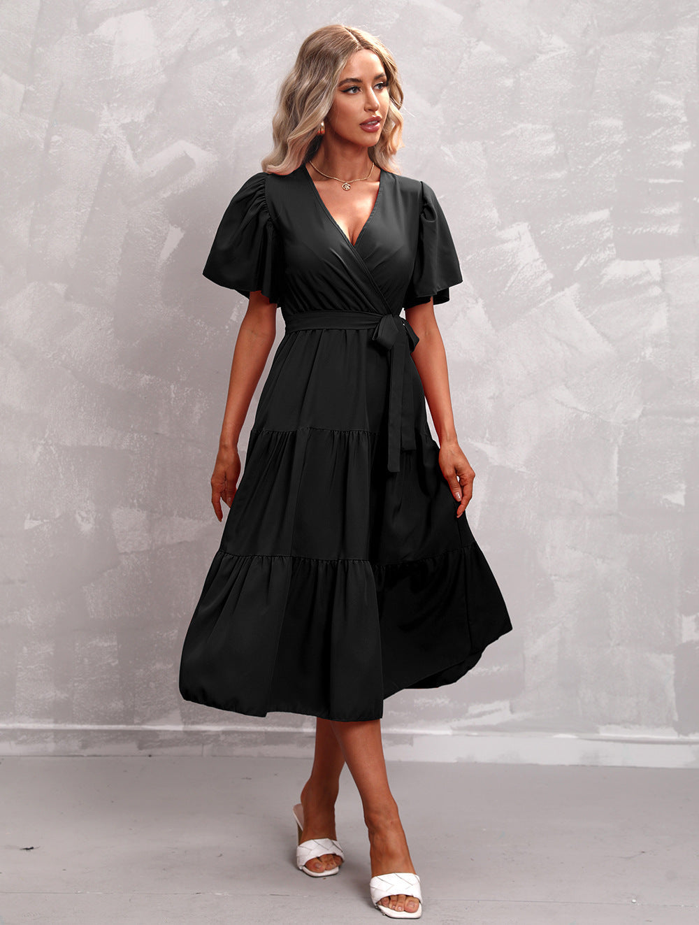 Valenzora - Black midi dress with ruffles
