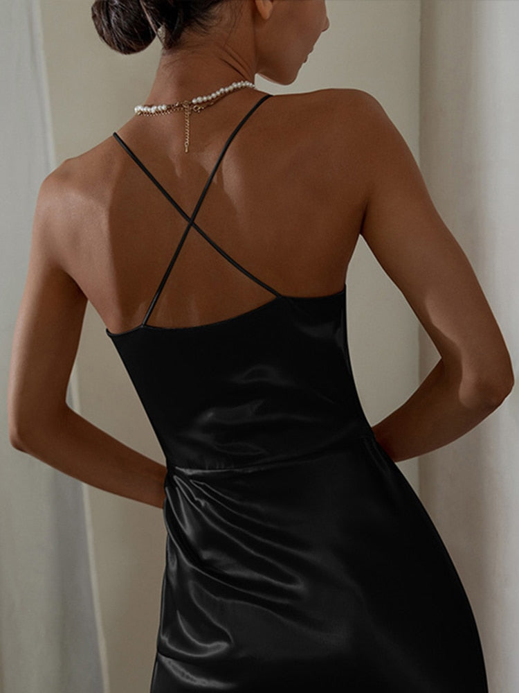 Valenzora | Elegant satin dress