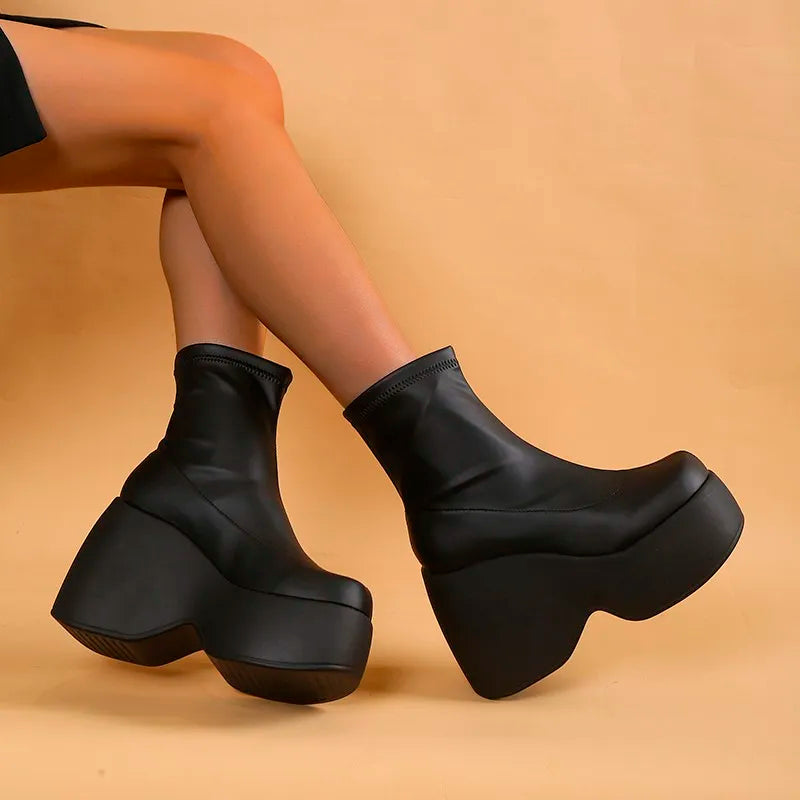Valenzora | Gothic Chunky Platform Ankle Boots with Zipper