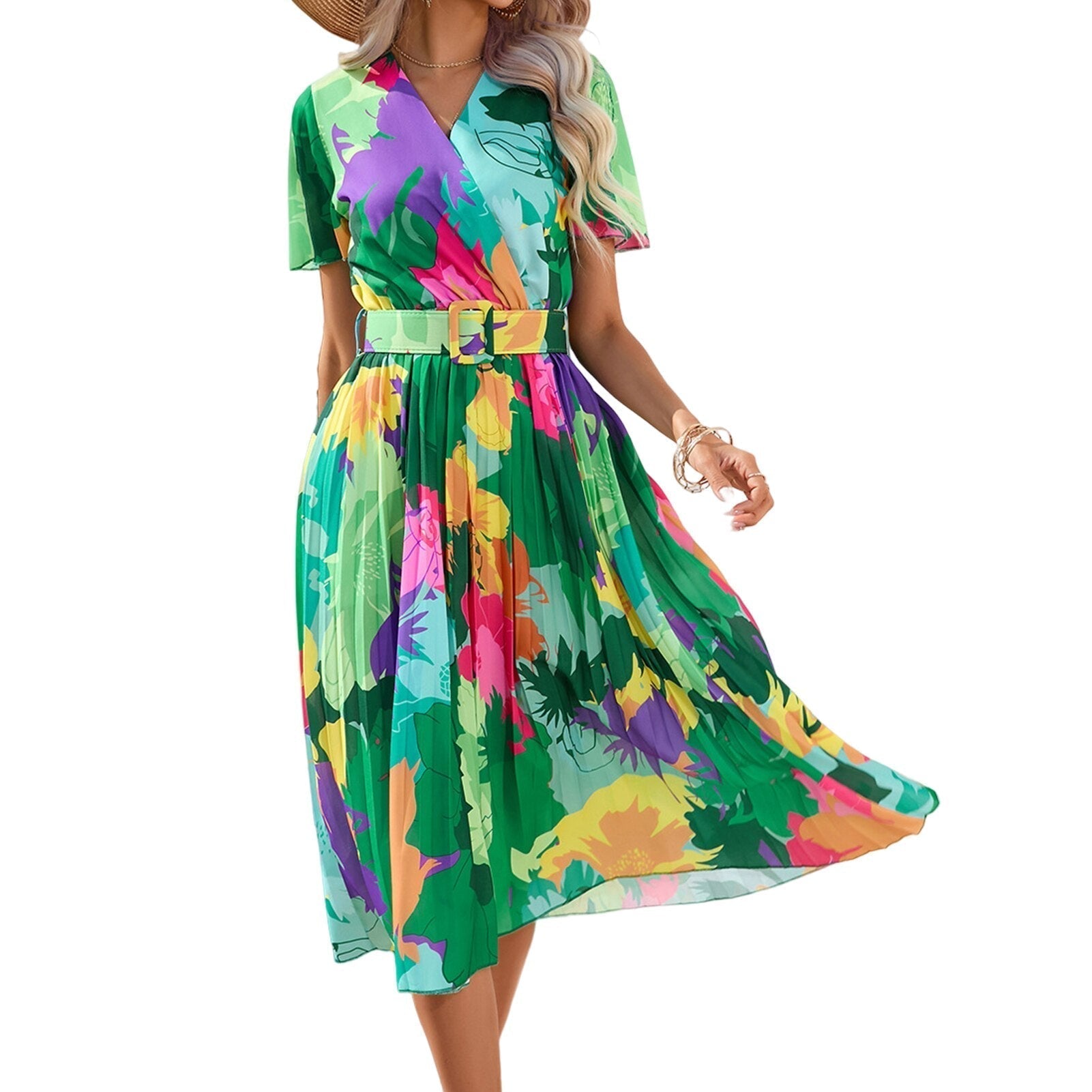 Faltenkleid mit Blumenmuster und Gürtel | Stylisches Wickeldesign und kurze Ärmel