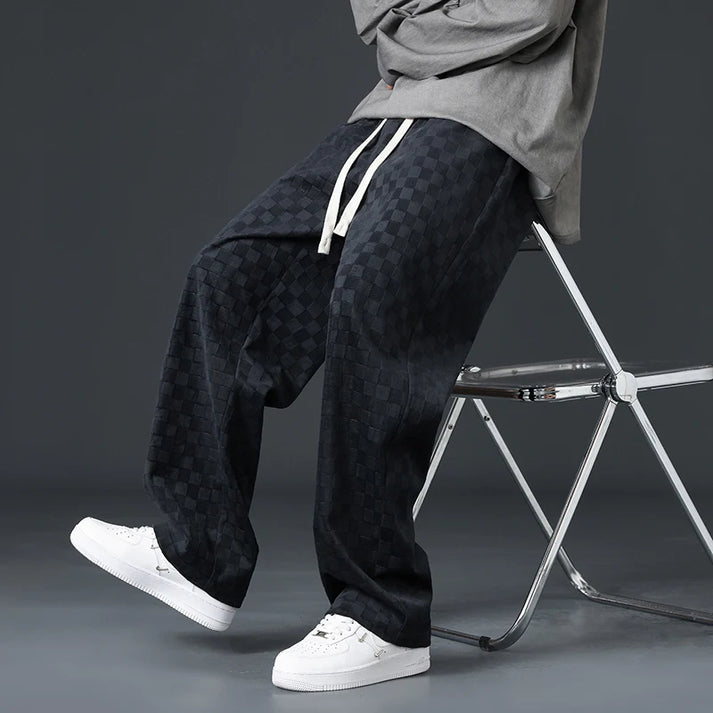 Valenzora | Stylish jogging pants with a checkered pattern