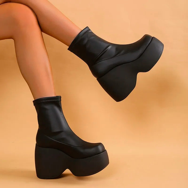 Valenzora | Gothic Chunky Platform Ankle Boots with Zipper