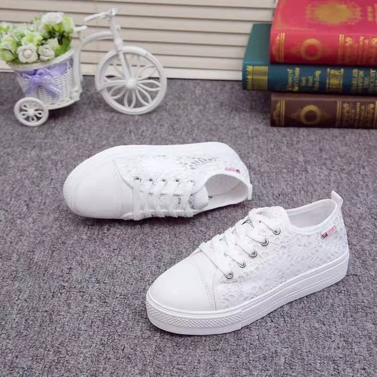 Valenzora – Eleganz trifft auf lässige Sneaker | Schnürsneaker