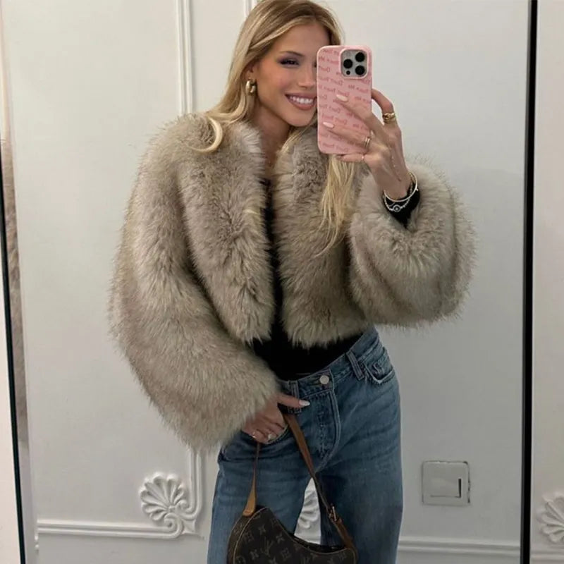 Valenzora - Women's edgy faux fur jacket
