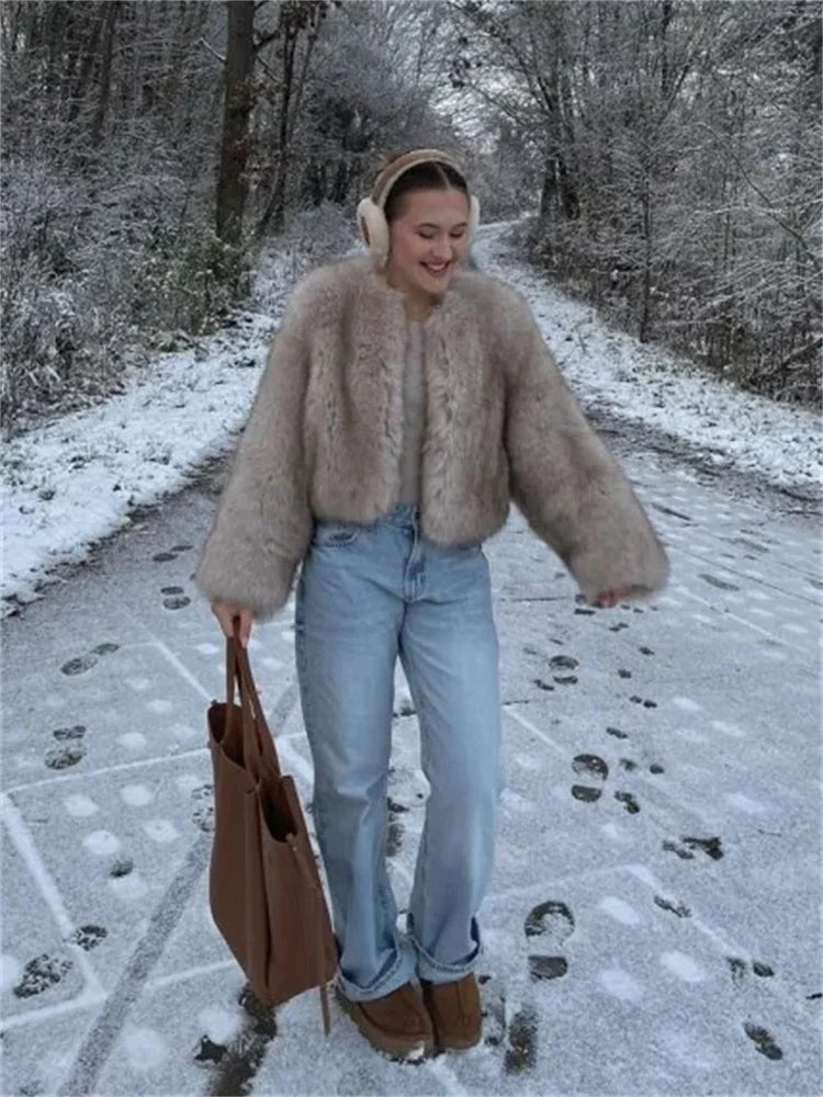 Valenzora | Elegant faux fur coat for women – Luxurious look for cold days