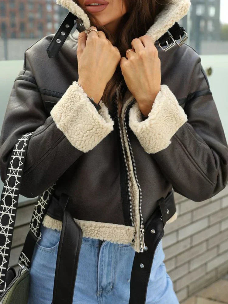 Valenzora - Short faux fur jacket