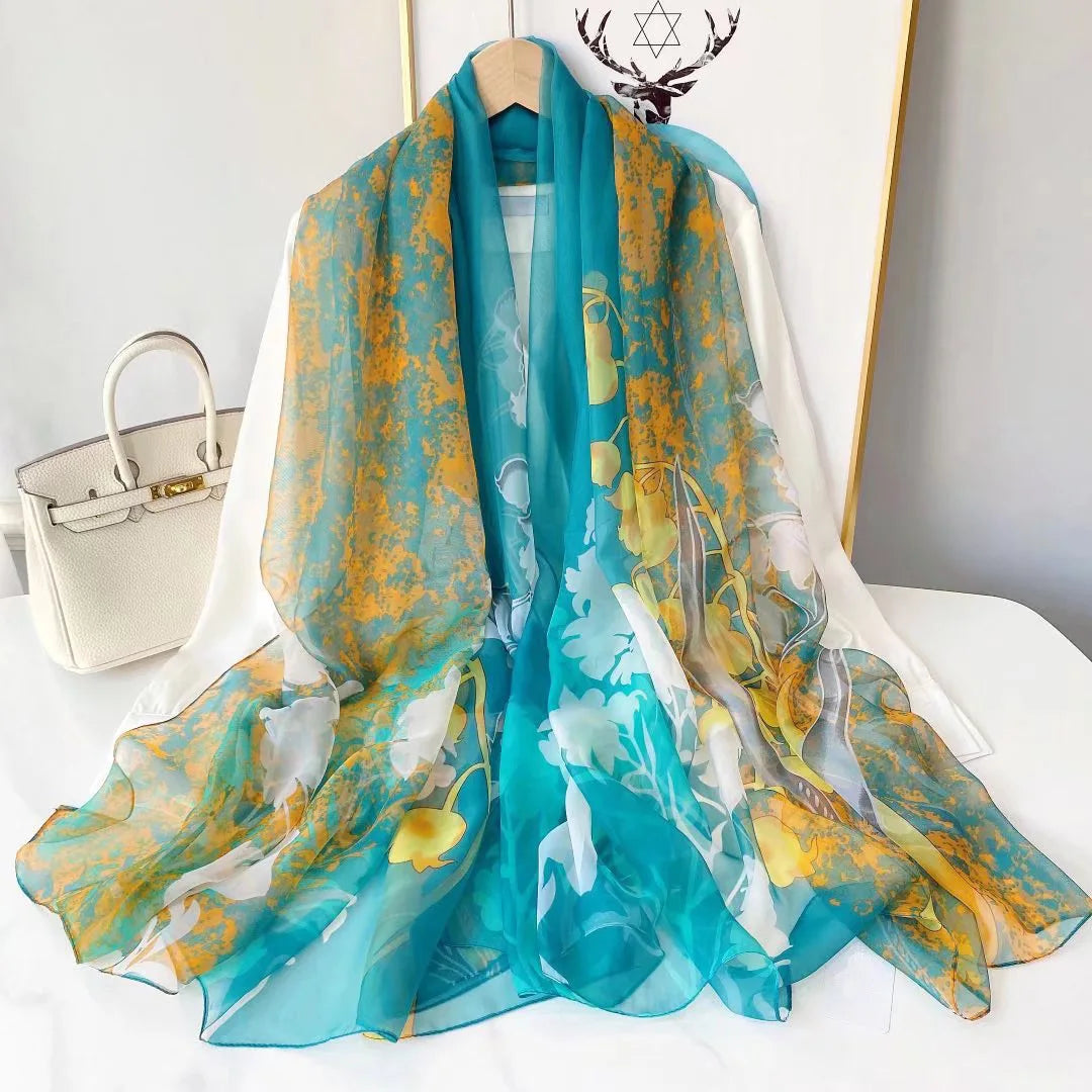 Valenzora | Silk scarf with elegant design and soft texture for cold days. Style