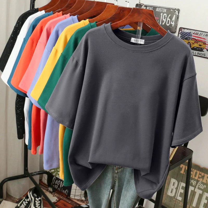 Valenzora | Cozy cotton basic T-shirt in plus sizes for women