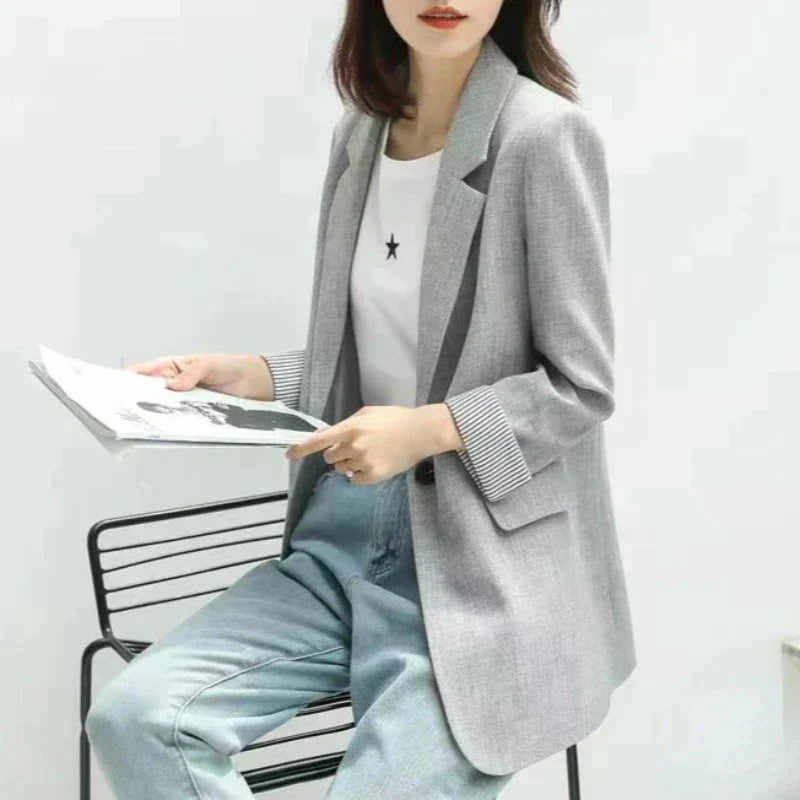 Valenzora | Elegantes Blazer-Design