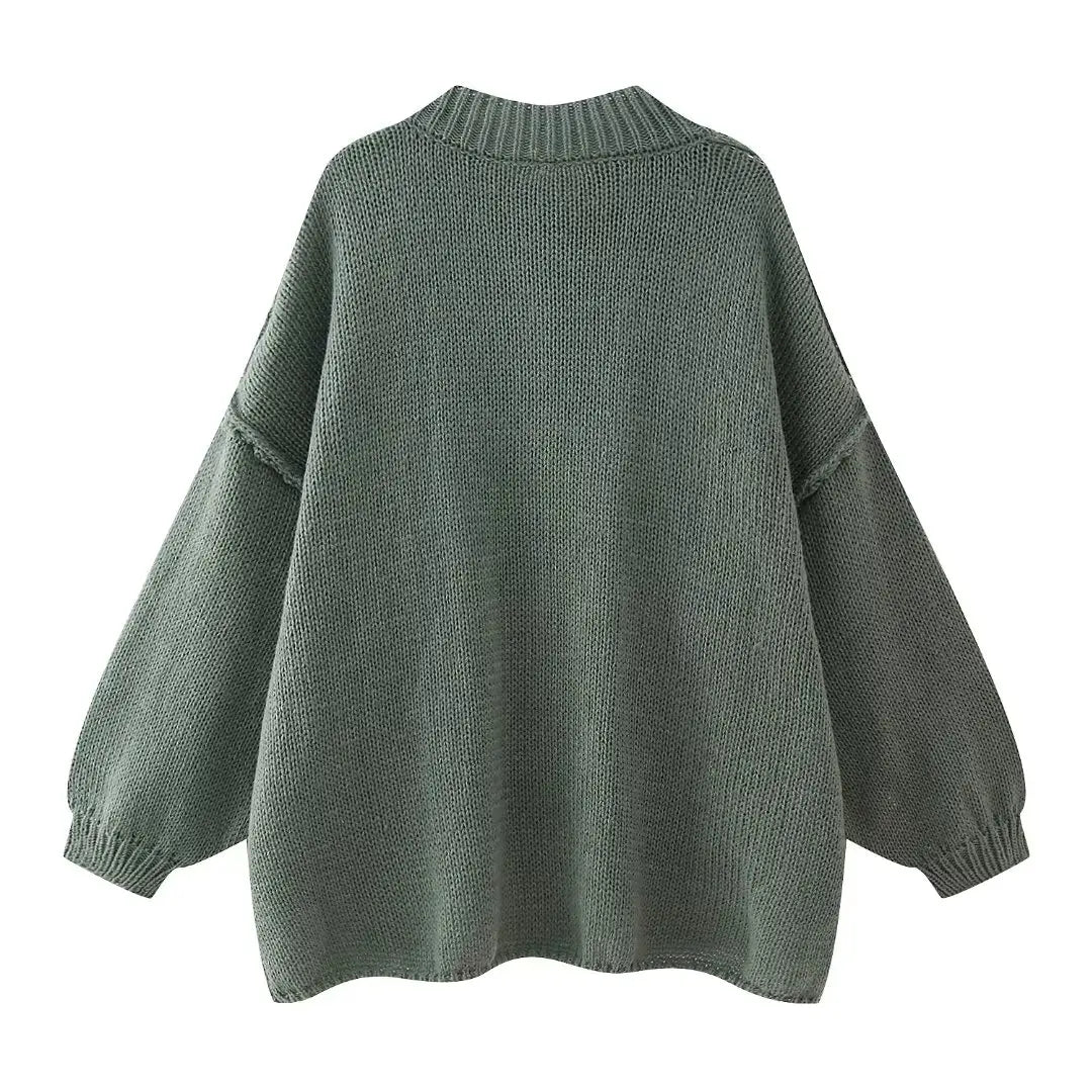Generously cut knitted cardigan