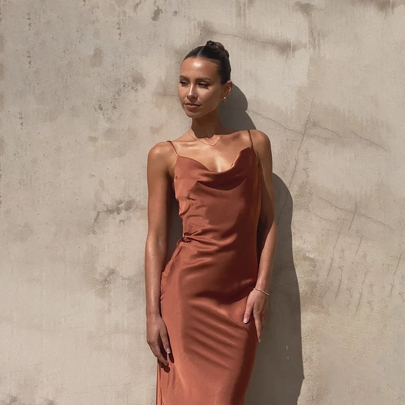 Valenzora | Long satin dress