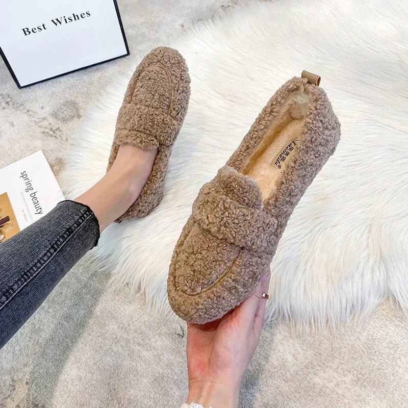 Valenzora | Elegant Sneakers