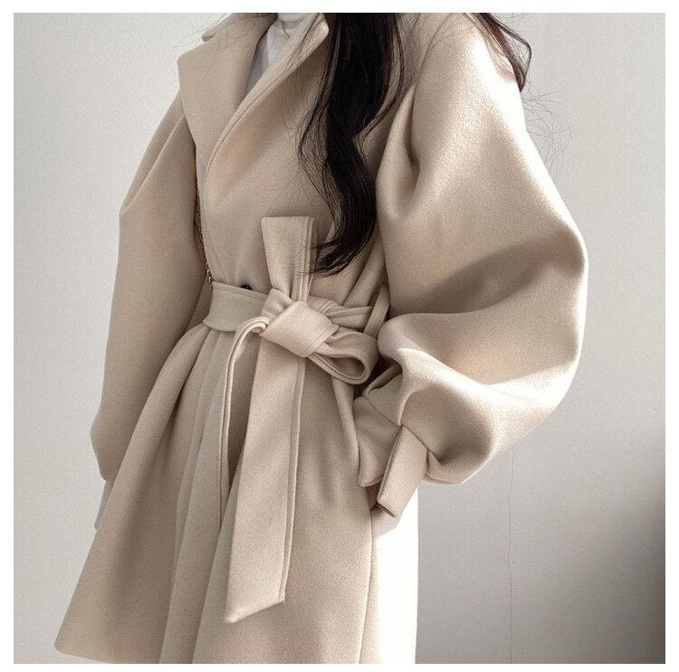 Valenzora for coats with fashionable flair