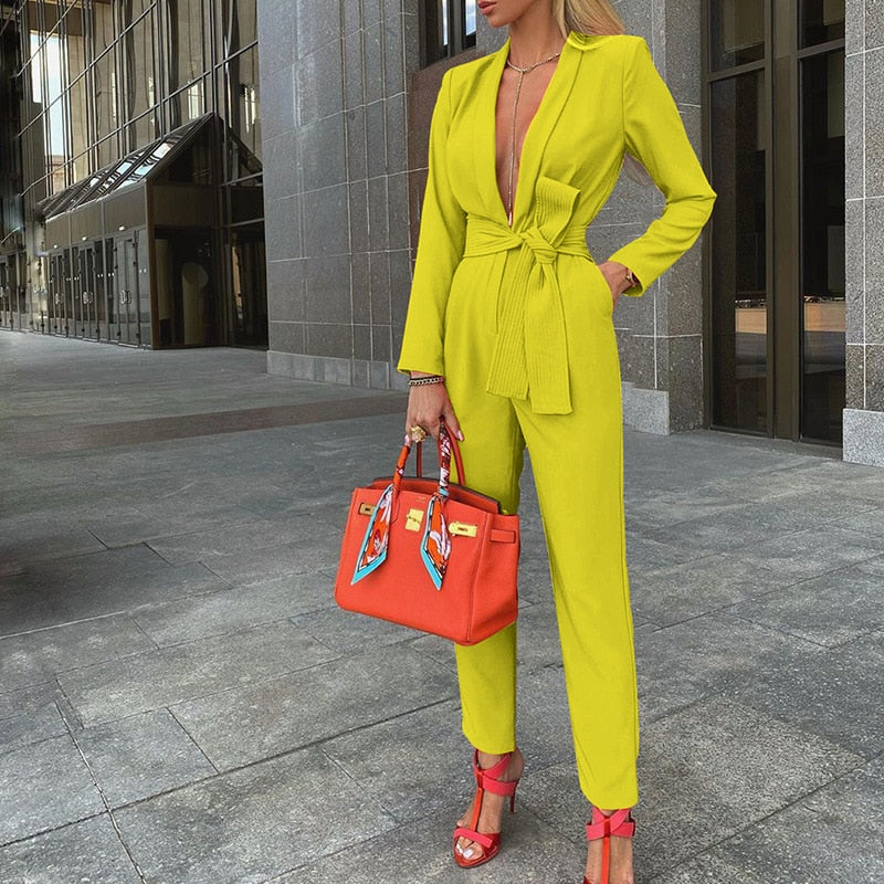 Valenzora - Women's leisure suit with belt