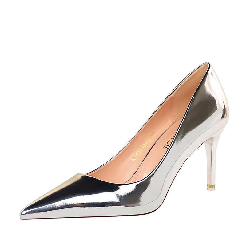 Valenzora | Metallic Heels with Pointed Toe