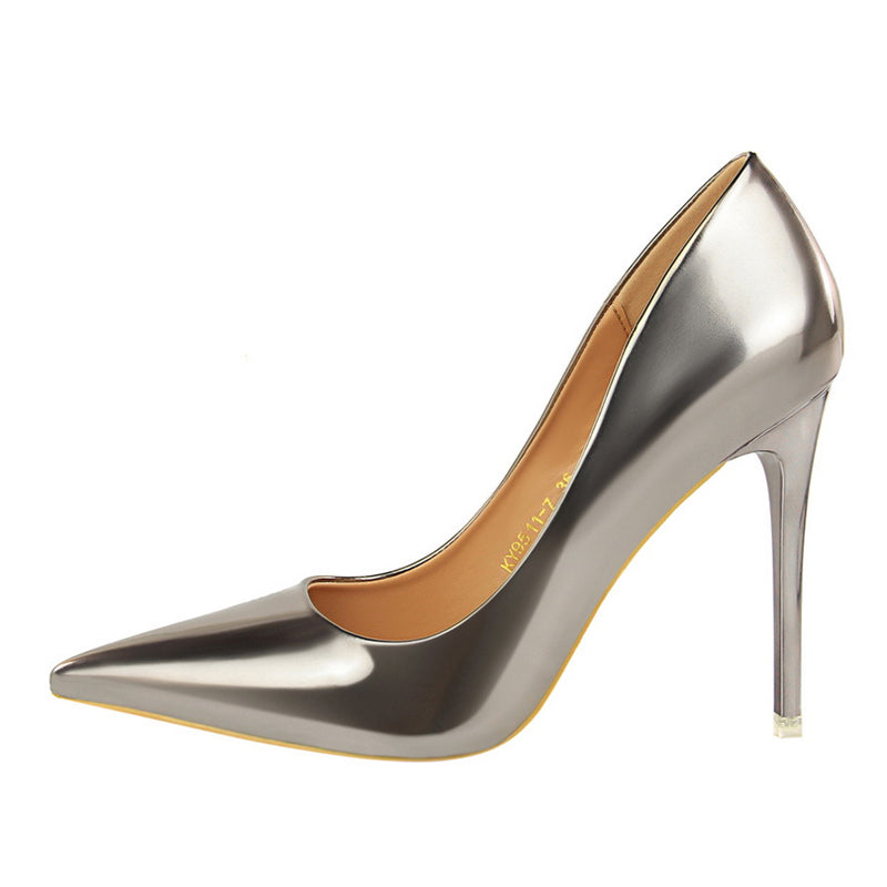 Valenzora | Metallic Heels with Pointed Toe