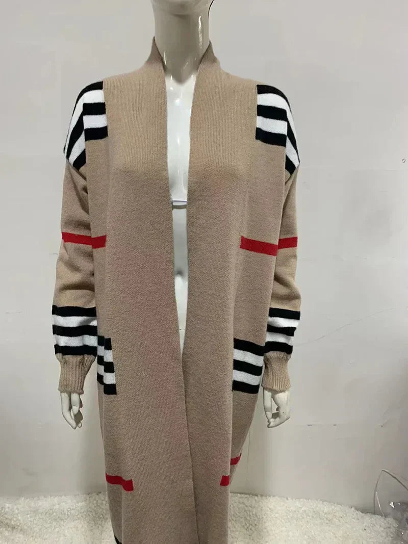 Valenzora - Lange Strickjacke mit Streifen